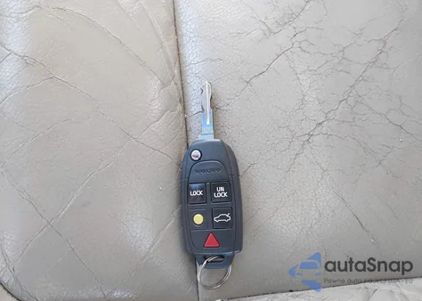 2004 Volvo S80 2.5T из США, поврежденный, VIN YV1TS59H441370987